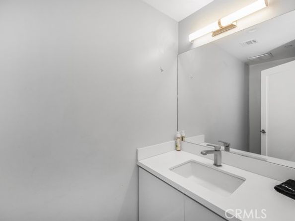 4240 Barrett, Los Angeles CA 90032