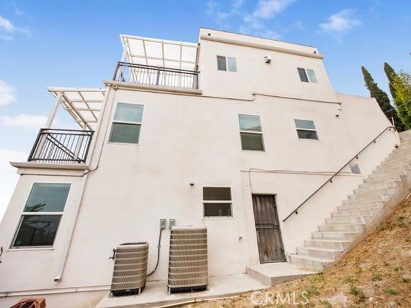 4240 Barrett, Los Angeles CA 90032