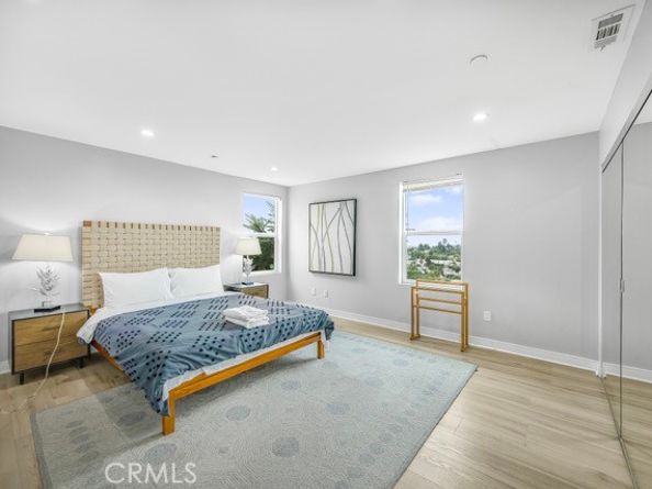 4240 Barrett, Los Angeles CA 90032