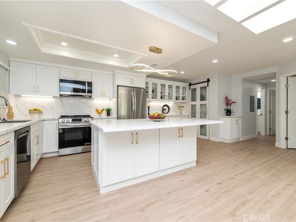 2112 Via Puerta N, Laguna Woods CA 92637