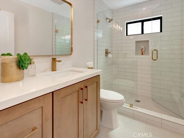 270 Albert Place, Costa Mesa CA 92627