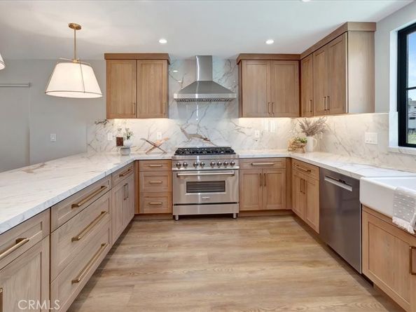 270 Albert Place, Costa Mesa CA 92627