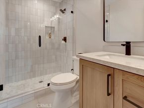 270 Albert Place, Costa Mesa CA 92627