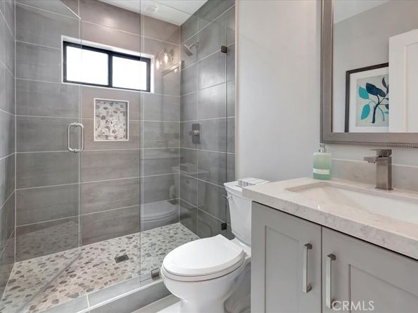 270 Albert Place, Costa Mesa CA 92627