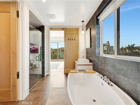 620 Huntington Street, Huntington Beach CA 92648