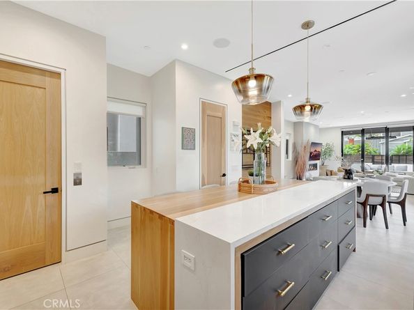 620 Huntington Street, Huntington Beach CA 92648