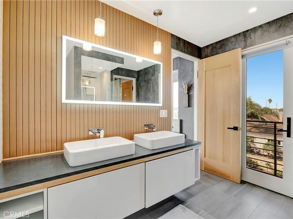 620 Huntington Street, Huntington Beach CA 92648