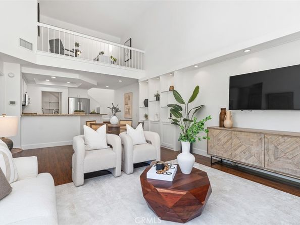 619 N Springbrook N, Irvine CA 92614