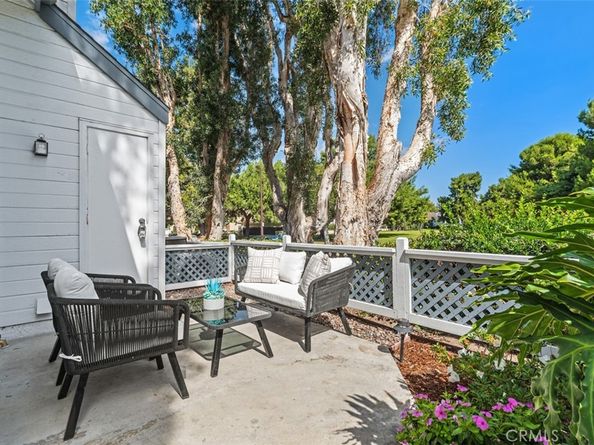 619 N Springbrook N, Irvine CA 92614