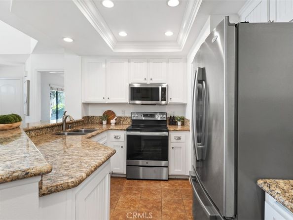 619 N Springbrook N, Irvine CA 92614