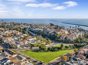 2578 Bungalow Place, Corona Del Mar CA 92625
