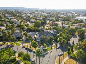 4440 Victoria Park, Los Angeles CA 90019