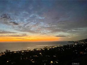 2147 Crestview, Laguna Beach CA 92651