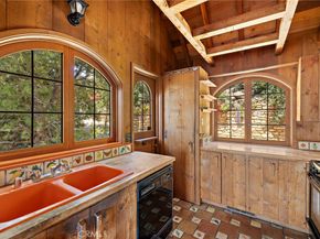 2147 Crestview, Laguna Beach CA 92651