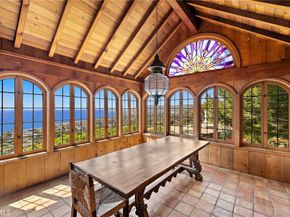2147 Crestview, Laguna Beach CA 92651