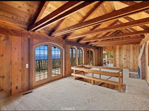 2147 Crestview, Laguna Beach CA 92651