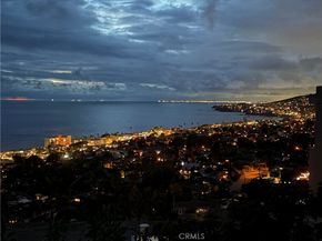 2147 Crestview, Laguna Beach CA 92651
