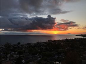2147 Crestview, Laguna Beach CA 92651