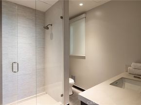 218 E Oceanfront, Newport Beach CA 92661