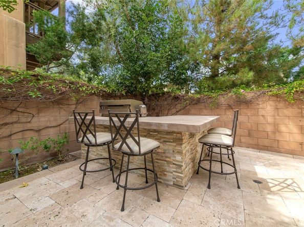 120 Tomato Springs, Irvine CA 92618