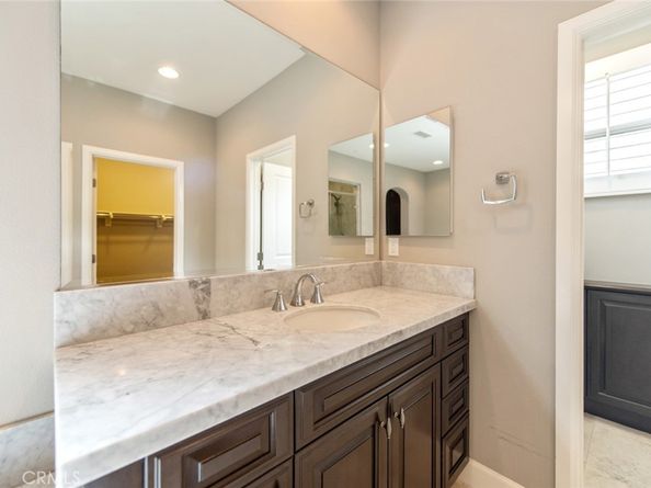 120 Tomato Springs, Irvine CA 92618