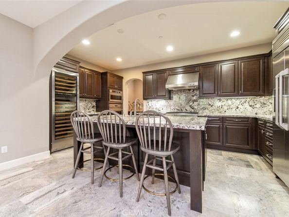 120 Tomato Springs, Irvine CA 92618