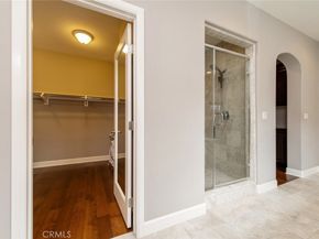 120 Tomato Springs, Irvine CA 92618