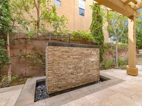 120 Tomato Springs, Irvine CA 92618