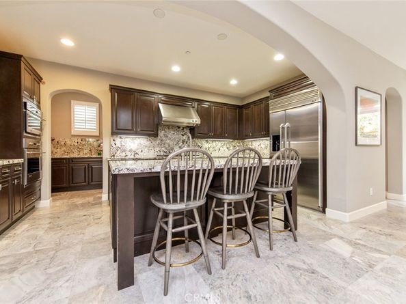 120 Tomato Springs, Irvine CA 92618