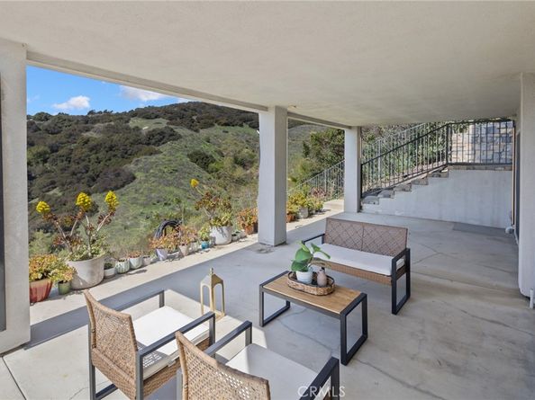 2637 N Mountain Avenue, Claremont CA 91711