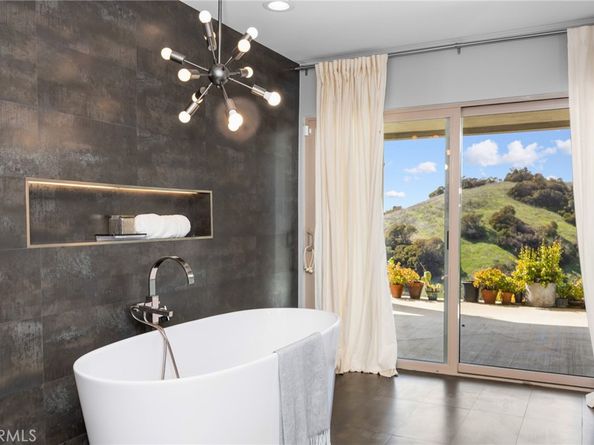 2637 N Mountain Avenue, Claremont CA 91711