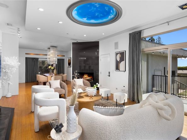 2637 N Mountain Avenue, Claremont CA 91711