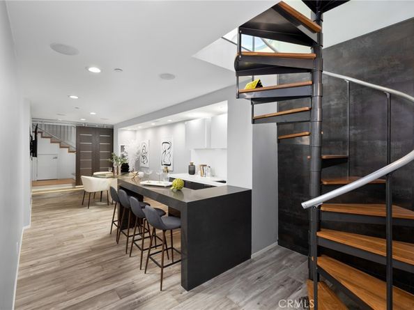 2637 N Mountain Avenue, Claremont CA 91711