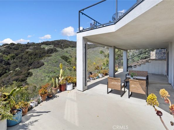 2637 N Mountain Avenue, Claremont CA 91711