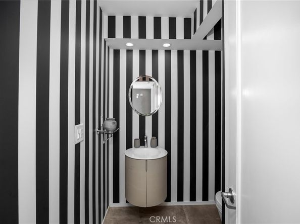 2637 N Mountain Avenue, Claremont CA 91711