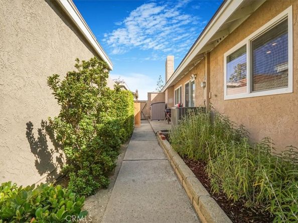6554 E Via Estrada, Anaheim CA 92807