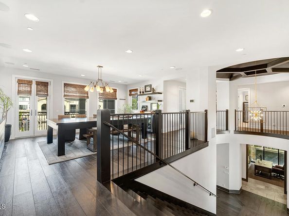 11735 N Manchester Way, Porter Ranch CA 91326