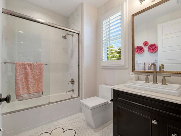 11735 N Manchester Way, Porter Ranch CA 91326