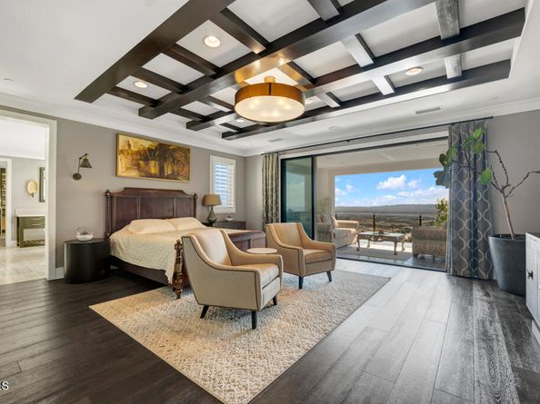 11735 N Manchester Way, Porter Ranch CA 91326