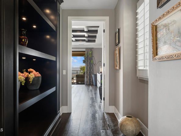 11735 N Manchester Way, Porter Ranch CA 91326