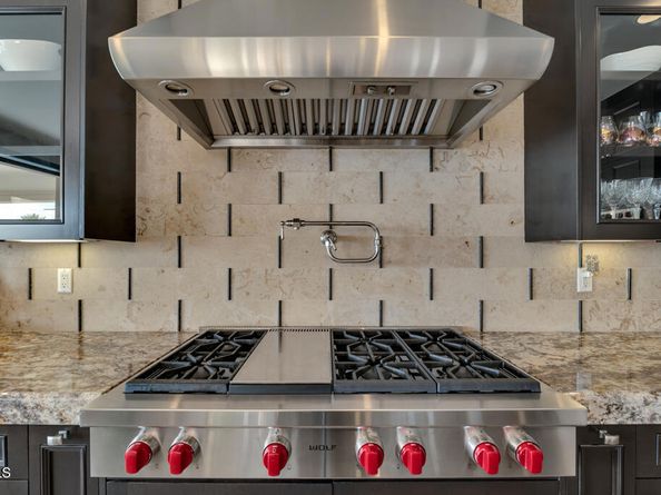 11735 N Manchester Way, Porter Ranch CA 91326