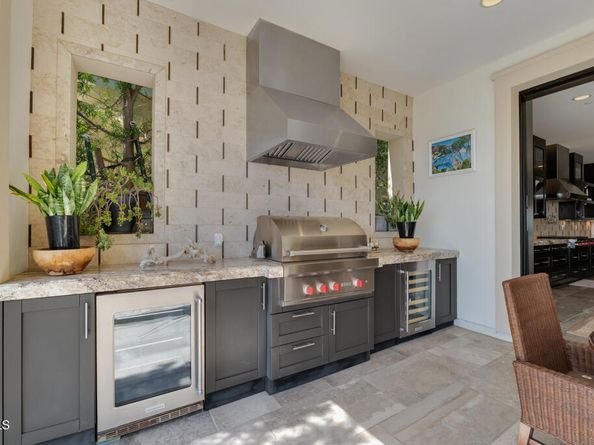 11735 N Manchester Way, Porter Ranch CA 91326