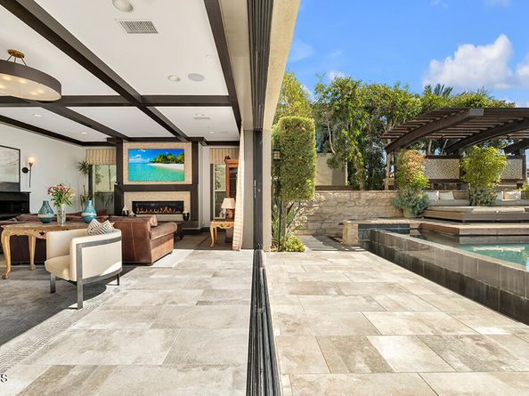 11735 N Manchester Way, Porter Ranch CA 91326