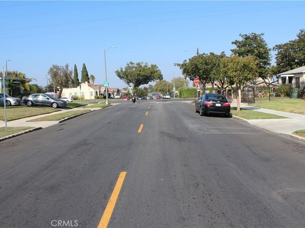 9812 S Denker, Los Angeles CA 90047