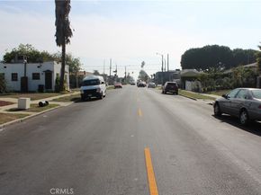 9812 S Denker, Los Angeles CA 90047