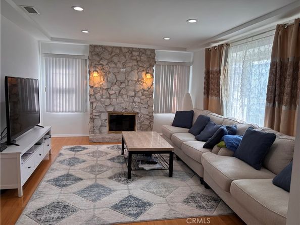 9812 S Denker, Los Angeles CA 90047