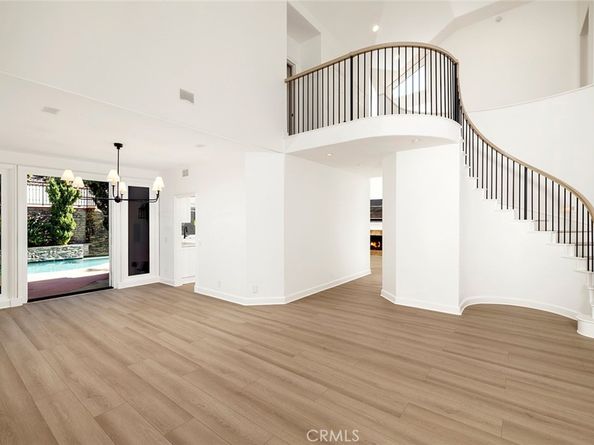 6 Harbor Pointe Drive, Corona Del Mar CA 92625