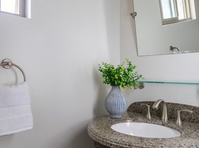 401 Holmwood, Newport Beach CA 92663