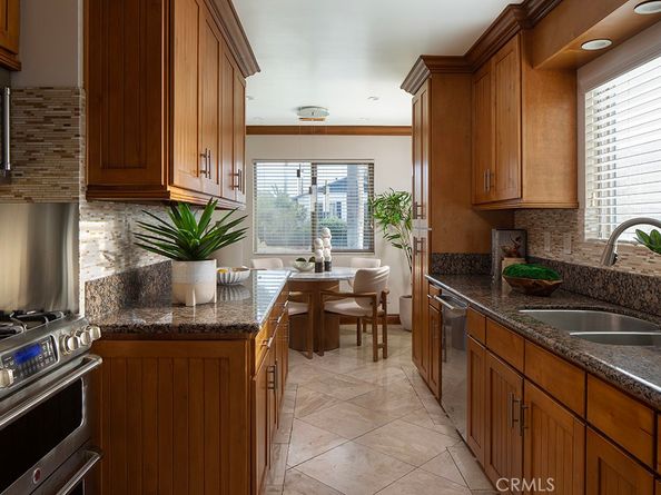 401 Holmwood, Newport Beach CA 92663