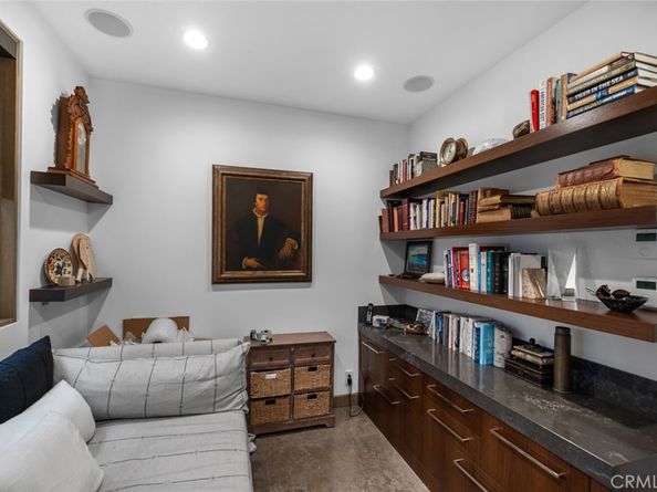 8 Beacon Bay, Newport Beach CA 92660